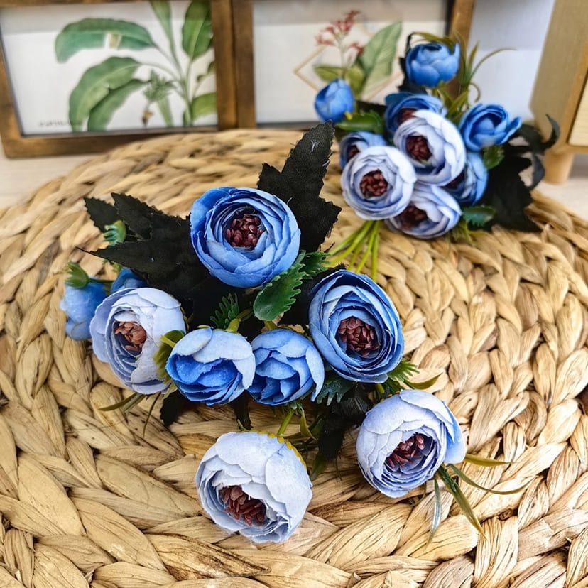 Искусственные цветы во Владимире | Цветы искусственные «Камелии», голубые, букет